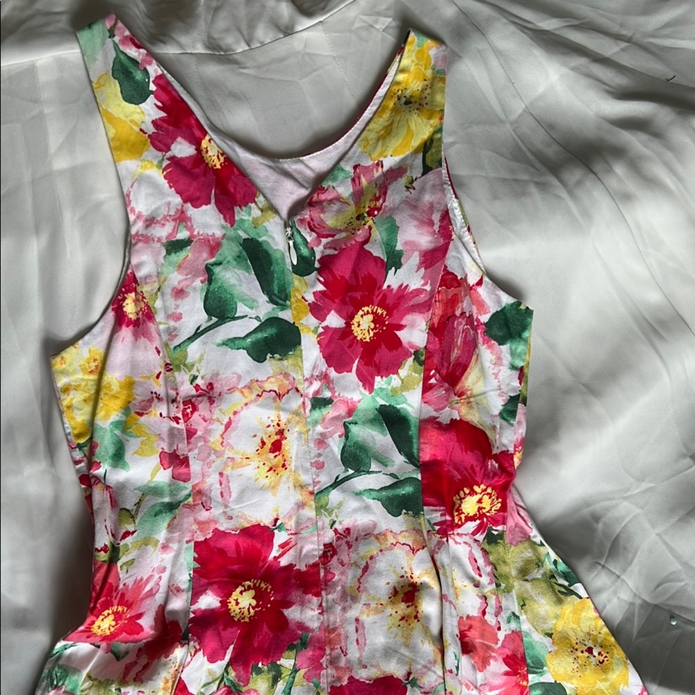 Floral Sleeveless Dress - Picture 3 of 3